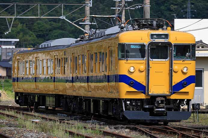 113系復刻福知山色編成が営業運転を開始