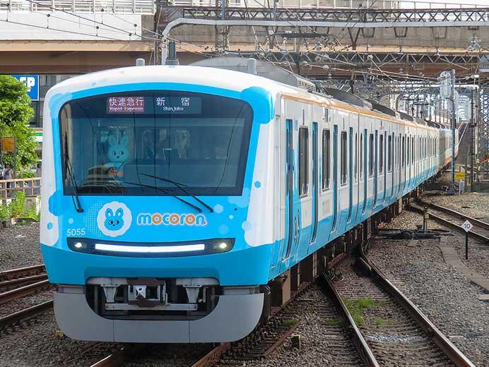 小田急「もころん号」が全面ラッピングにリニューアル