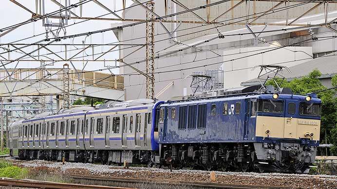 E235系F-39編成が配給輸送される