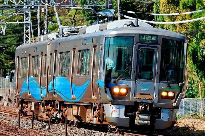 あいの風とやま鉄道521系AK04編成が東海道本線で試運転を実施｜鉄道