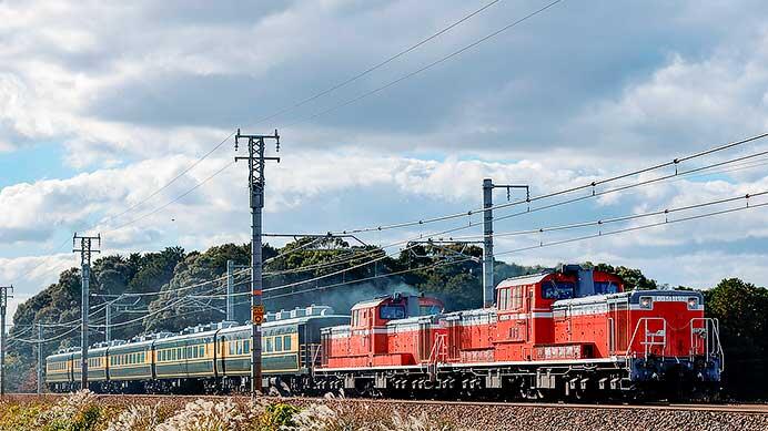 DD51形重連と「サロンカーなにわ」を使用した訓練列車運転