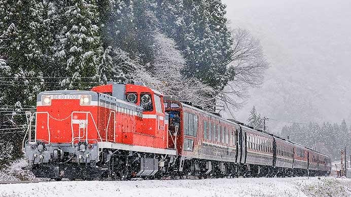 快速&ldquo;SLばんえつ物語&rdquo;をDE10形が代走けん引