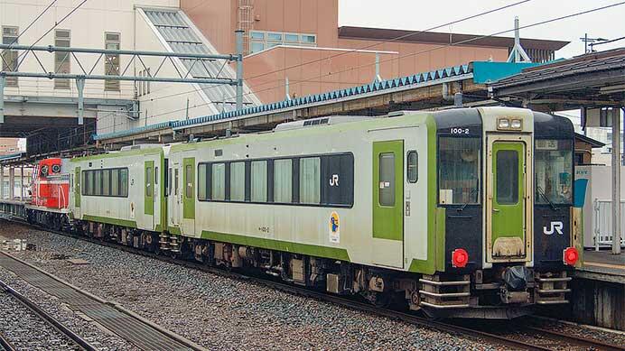 キハ100-2が廃車回送される