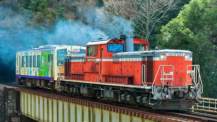 キハ120 15「お茶の京都トレイン」が京都鉄道博物館へ｜鉄道ニュース