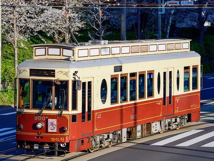 都電荒川線で「都電さくら号」運転