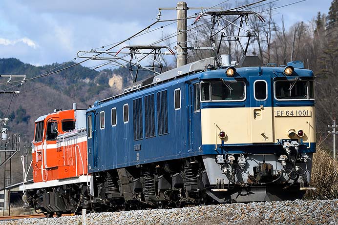 EF64 1001＋DE10 1704が長野総合車両センターへ