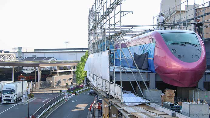 FUTURE TRAIN」に活用されるクロ681形が設置される｜鉄道ニュース