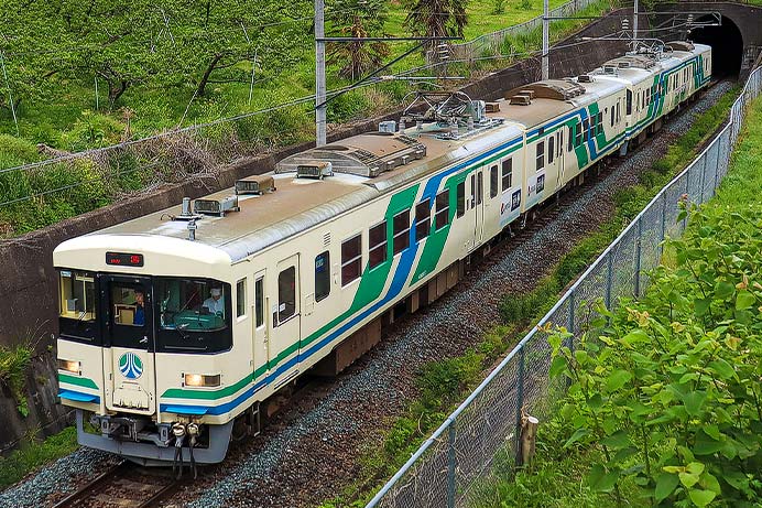 「阿武隈急行8100形を"音"で味わい尽くすツアー」が行なわれる．