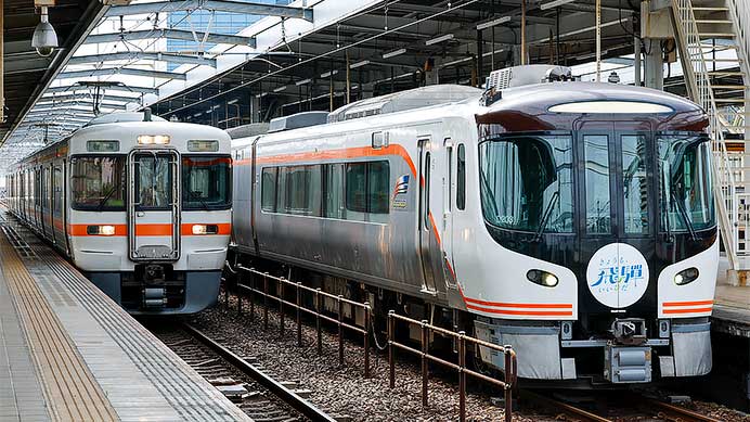 HC85系D203編成に「きょうも、いいひだ」ヘッドマーク