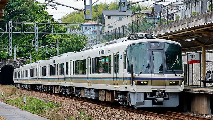 221系K13編成が下関総合車両所本所から出場