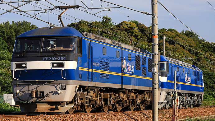 EF210-376が甲種輸送される