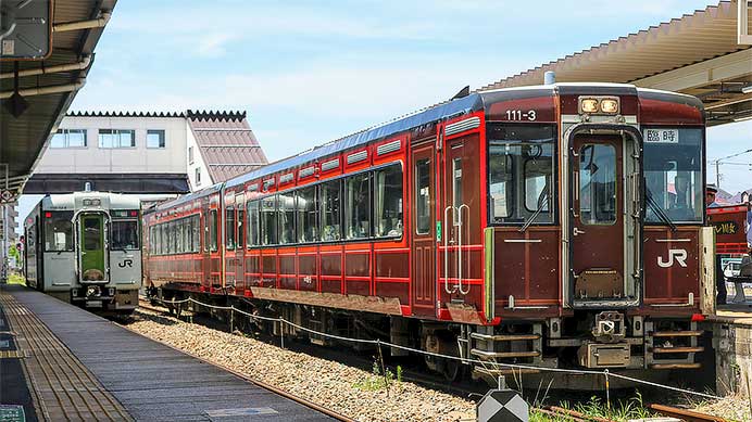 快速“女川レトロシーパル号”運転