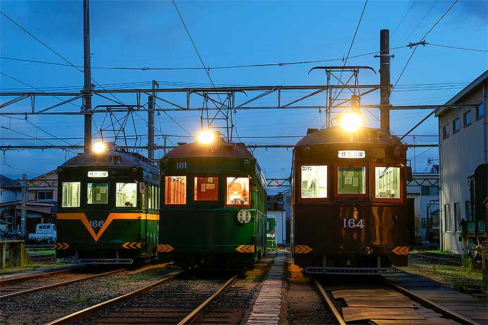 阪堺電軌で161形の「薄暮・夜間撮影会」が開催される