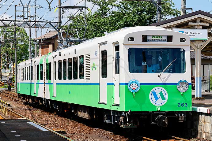 四日市あすなろう鉄道，一部列車を2両編成で運転