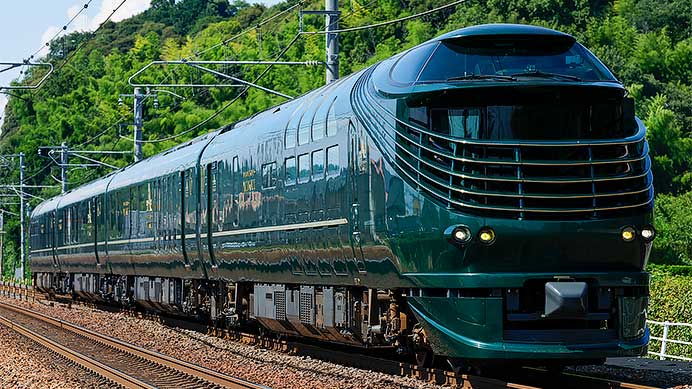 「TWILIGHT EXPRESS 瑞風」4両編成による試運転が実施される