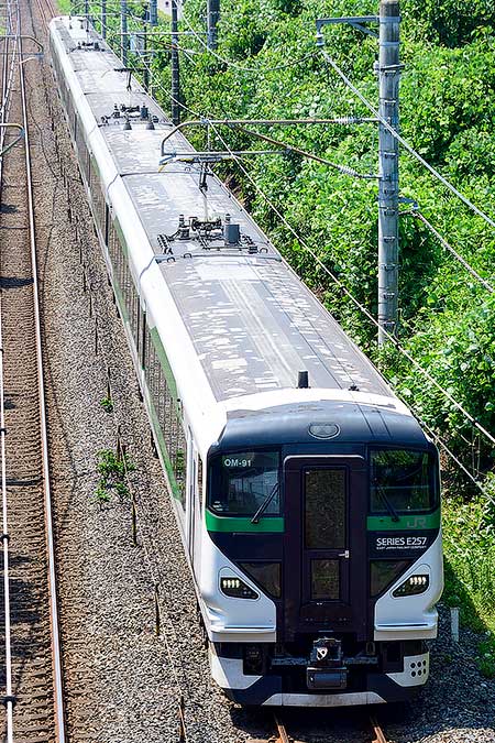 宇都宮線開業140周年記念列車「三県地酒で乾杯号」運転