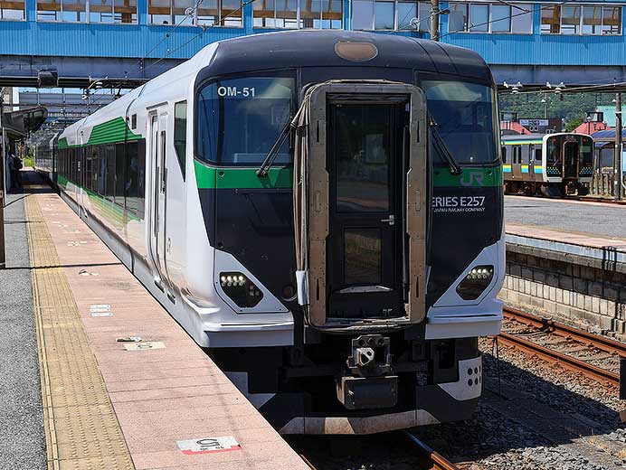臨時特急“マリンアロー外房”号運転