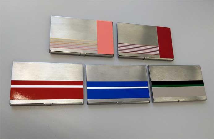 本物の鉄道車両帯シールを使用したステンレス製名刺入れ「鉄帯職人」の新商品5アイテムを発売