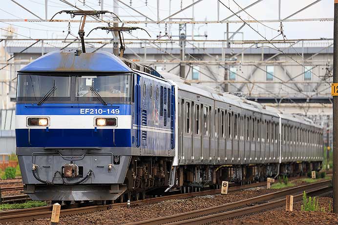 E501系8両が九州へ甲種輸送される