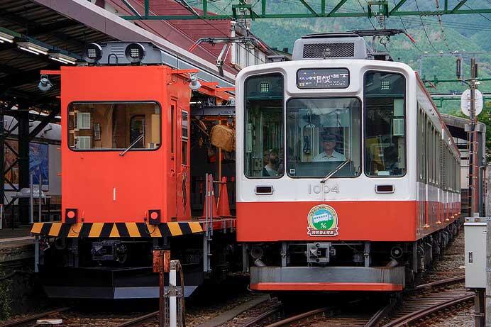 箱根登山鉄道1000形「ベルニナⅡ号」 に「‰会」ヘッドマーク