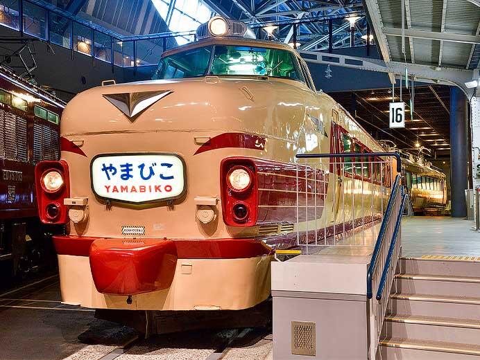 鉄道博物館で「蔵出し！ヘッドマーク取り付け」