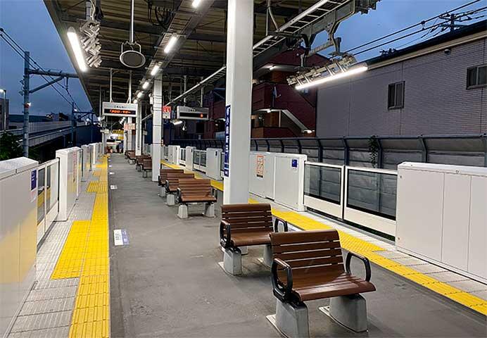 京急，大師橋駅1・2番線でホームドアの設置に着手