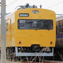 岡山電車区115系G08編成が黄色一色に