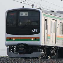 205系Y8編成が出場