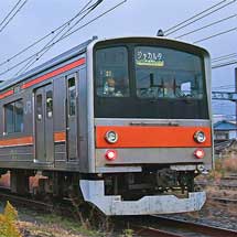 205系M19編成が新津まで配給輸送される