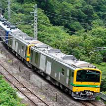 快速“SLぐんま水上”をGV-E197形がけん引