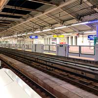 京急，六郷土手駅1・2番線でホームドアの設置に着手