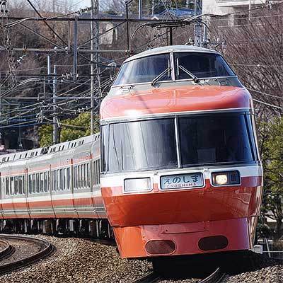 小田急「LSE」旧塗装編成“えのしま”に充当される｜鉄道ニュース