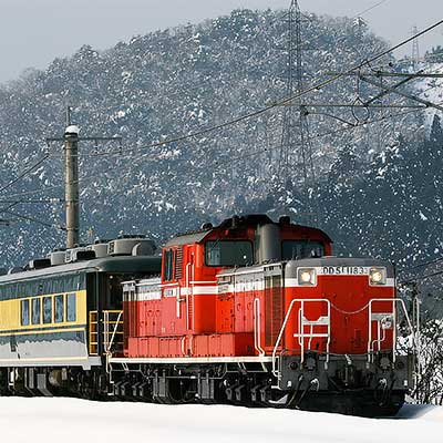 DD51 1183，「サロンカーなにわ」をけん引｜鉄道ニュース｜2009