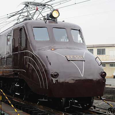 EF55 1，前面，カバーをした状態で展示される｜鉄道ニュース｜2009年2
