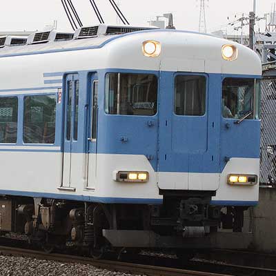 近鉄18400系「あおぞらⅡ」，2連で白塚へ｜鉄道ニュース｜2009年