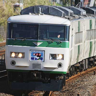踊り子 107号に直通運転開始50周年記念マーク 鉄道ニュース 11年12月11日掲載 鉄道ファン Railf Jp
