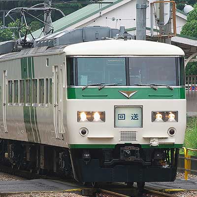 185系C1編成，ストライプ塗色で出場｜鉄道ニュース｜2012年6月22