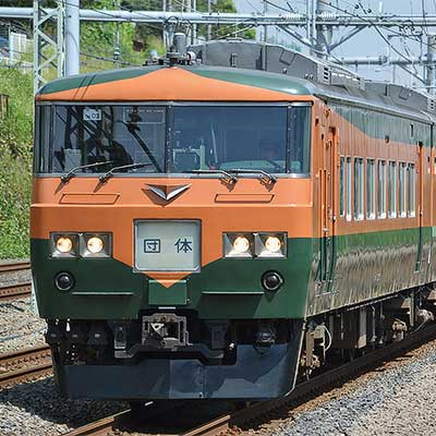 東海道本線で185系湘南色編成による団臨｜鉄道ニュース｜2012年9月9日