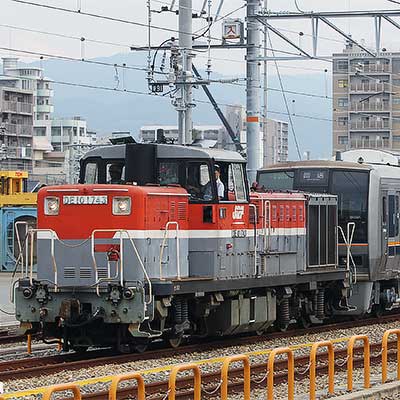 207系S46編成が川崎重工から出場｜鉄道ニュース｜2012年9月22日掲載