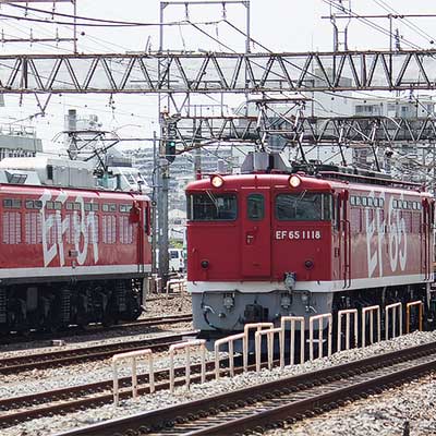 金町駅で工臨運用のレインボー機が並ぶ｜鉄道ニュース｜2013年5月27日