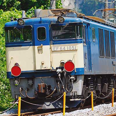 EF64 1051 + 旧型客車 EF64 1051が長岡へ無動力回送される｜鉄道ニュース｜2013年8月9日掲載
