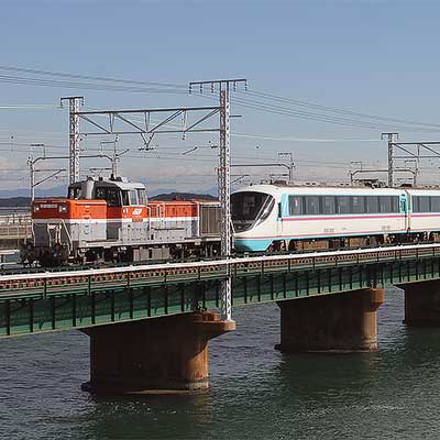 小田急電鉄　特急ロマンスカーRSE（20000形）　折りたたみテーブル　鉄道部品 小田急電鉄 特急ロマンスカーRSE（20000形） 折りたたみテーブル