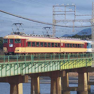 近鉄15200系「あおぞらⅡ」8連で運転｜鉄道ニュース｜2015年2月1日掲載