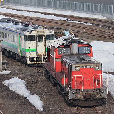 DD51 1150が苗穂工場へ｜鉄道ニュース｜2015年3月25日掲載｜鉄道ファン