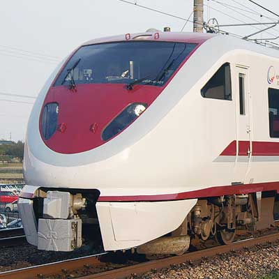 683系8000番台が“サンダーバード”に｜鉄道ニュース｜2015年4月24日掲載