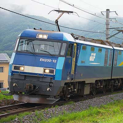バラストレギュレータが甲種輸送される｜鉄道ニュース｜2015年7