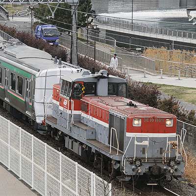 E721系1000番台P4-19編成が甲種輸送される｜鉄道ニュース｜2017年3月18