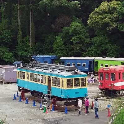 箱根登山鉄道モハ2形110号が「ポッポの丘」で期間限定展示される