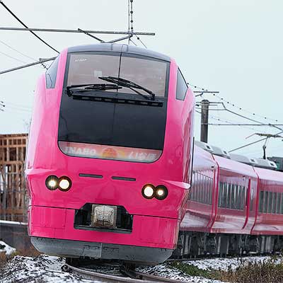 ハマナス色のE653系1000番代U107編成が営業運転を開始｜鉄道