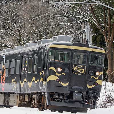あいの風とやま鉄道　413系 あいの風とやま鉄道413系「とやま絵巻」が出場｜鉄道ニュース